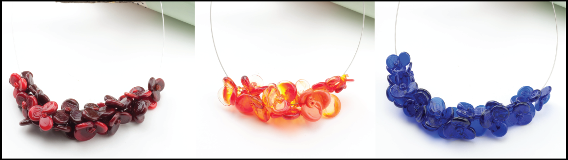 Bijoux en verre : Colliers guirlande de fleurs en verre filé à paris