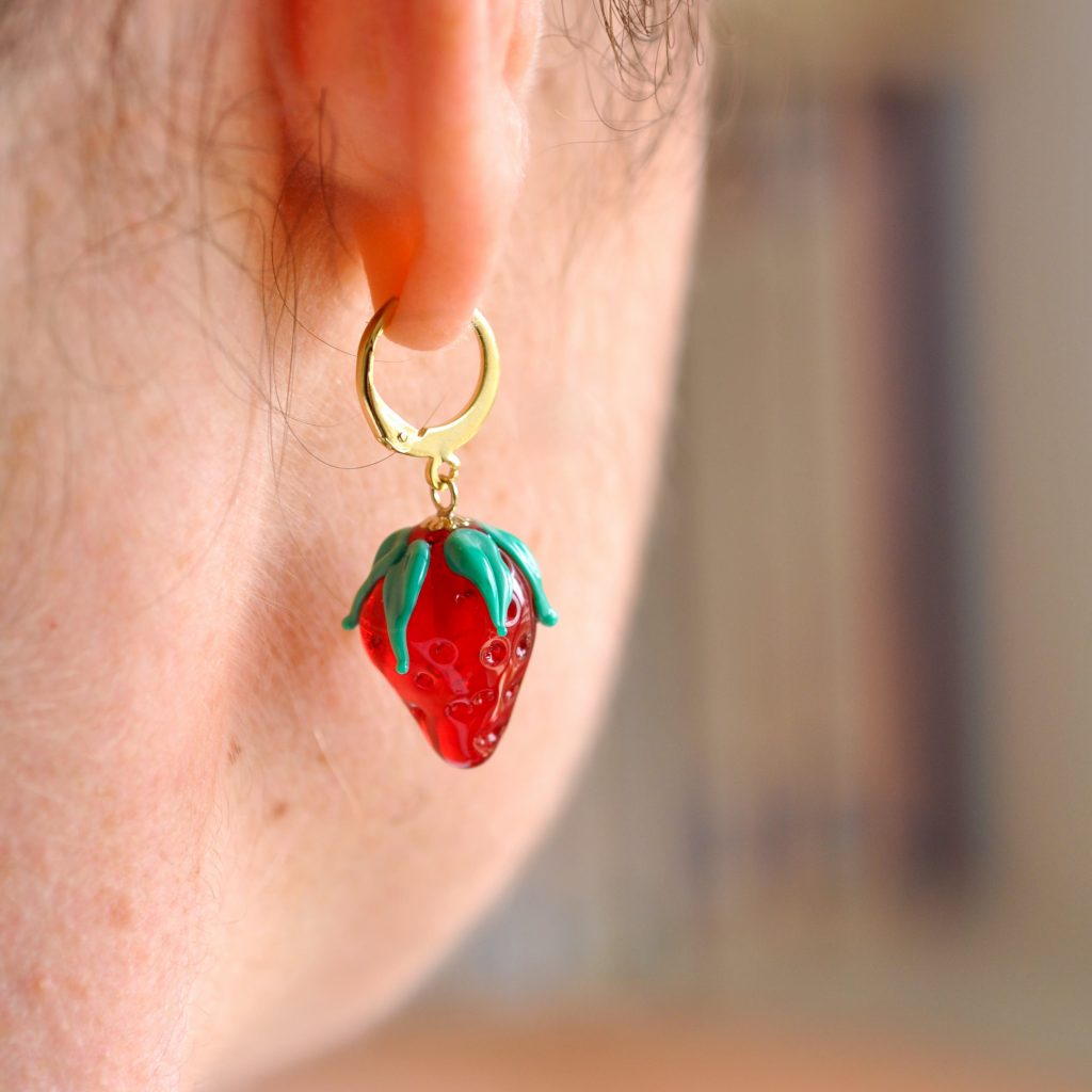 Bijoux fraises en verre et acier inoxydable, créations artisanales fait main en France à Paris, bijoux Diatomée